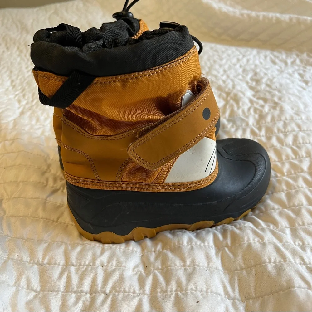 Cat & Jack Kids Brown and Black Fox Winter Boots